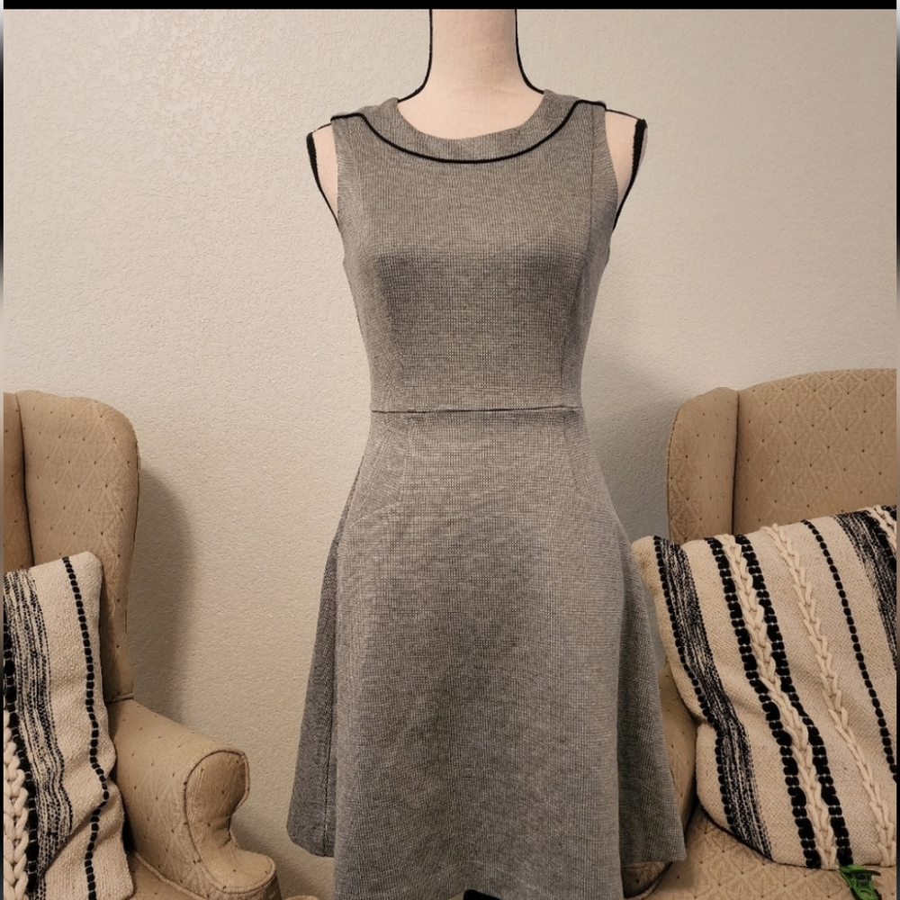 NWT White House Black Market sz 0